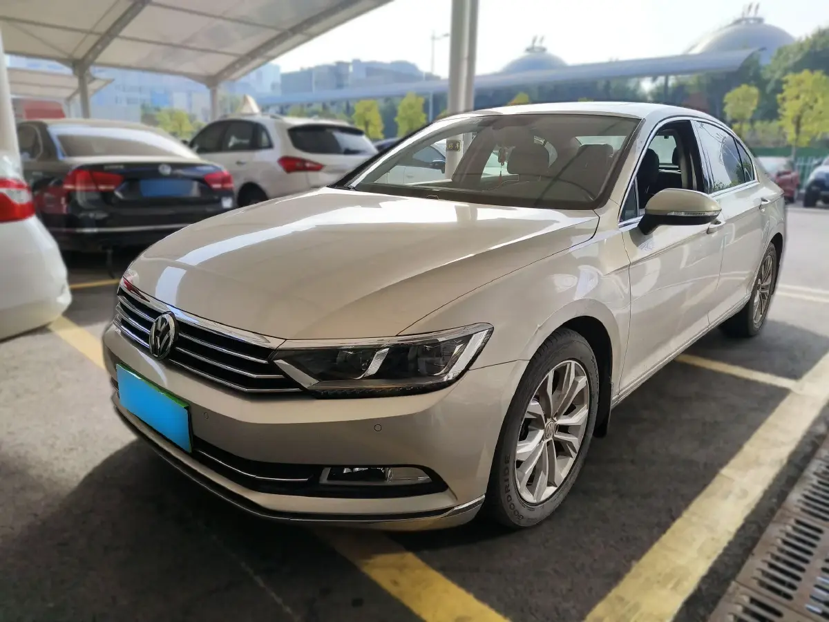 2017 Volkswagen Magotan 1.8T 180HP L4 7DCT