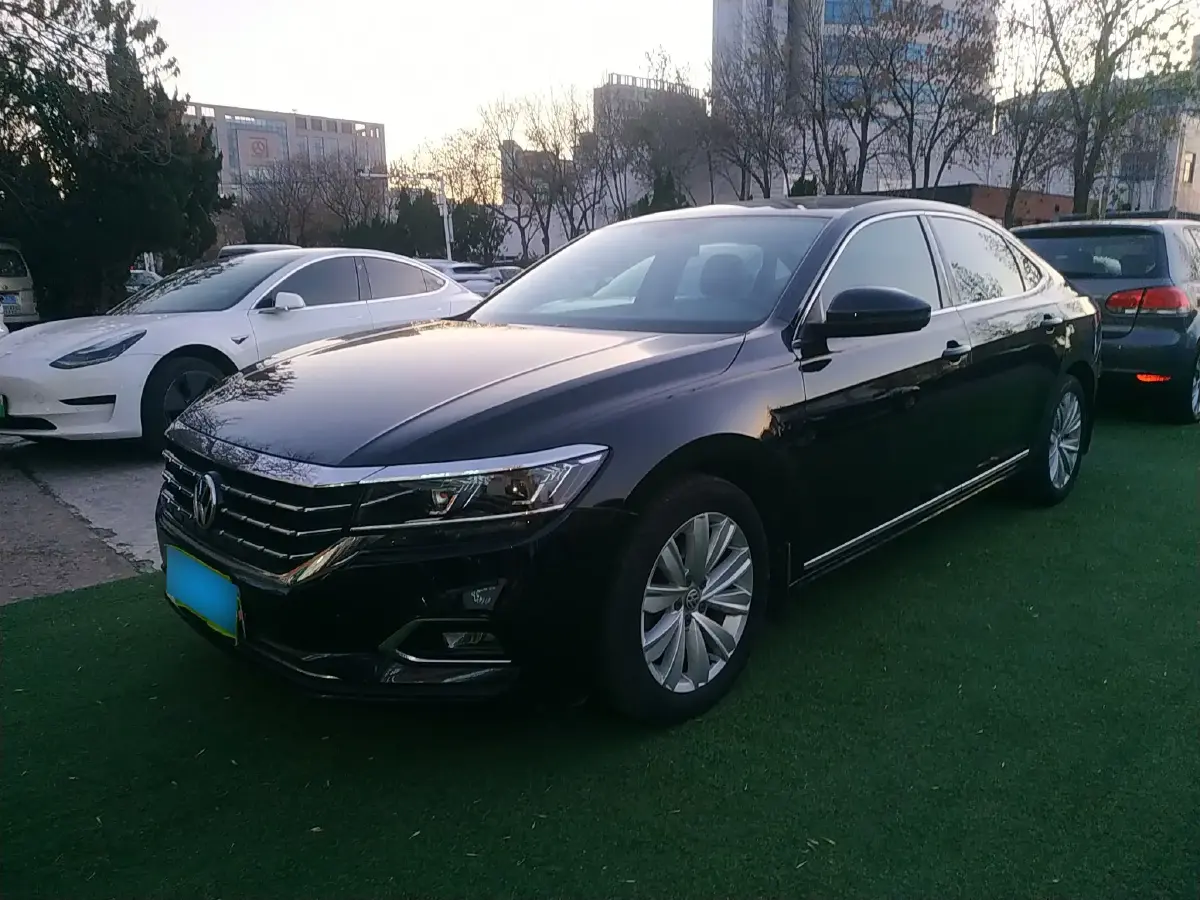 2019 Volkswagen Passat 2.0T 186HP L4 7DCT