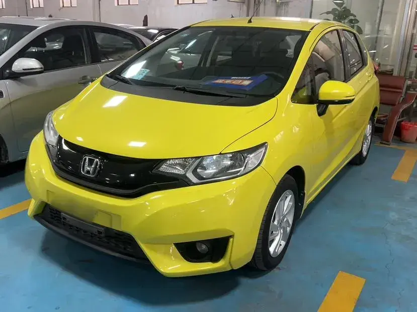 2014 Honda Fit 1.5L 131HP L4 CVT