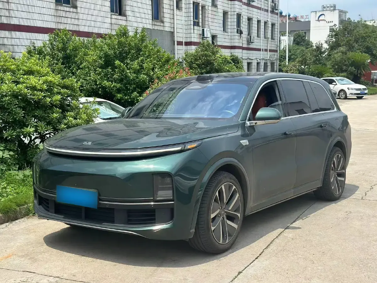 2023 Li L8 Range Extended 154HP REEV 40.9KWH