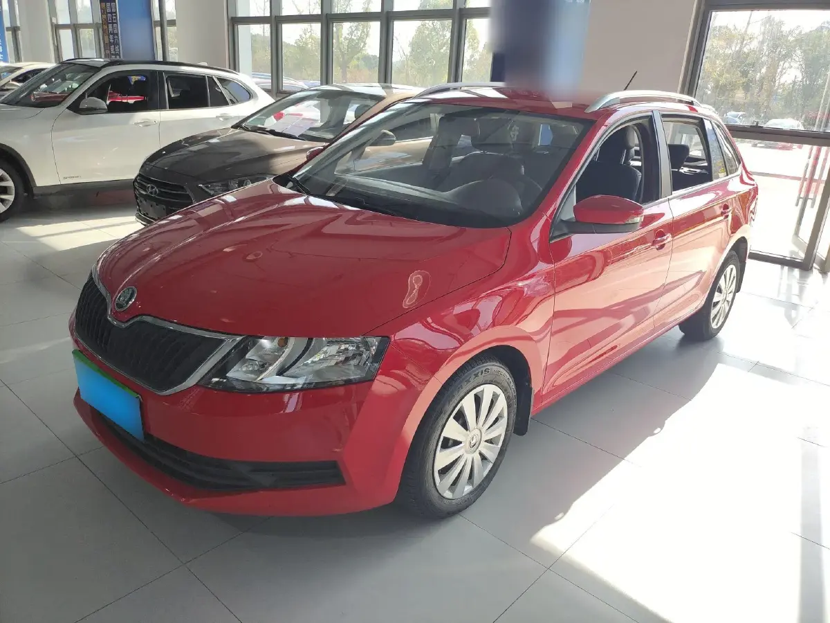 2019 Skoda Rapid Spaceback 1.5L 110HP L4 6AT