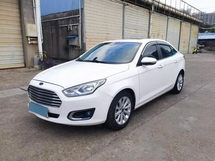 2015 Ford Escort 1.5L 113HP L4 6AT