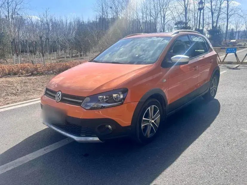 2012 Volkswagen Polo 1.6L 105HP L4 6AT