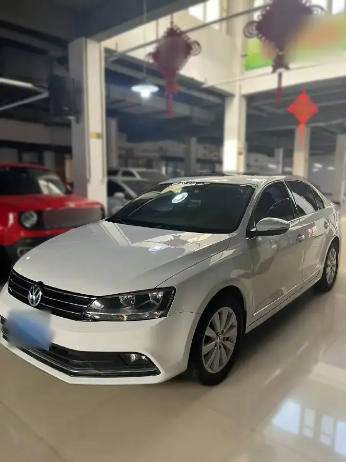 2015 Volkswagen Sagitar 1.6L 110HP L4 6AT