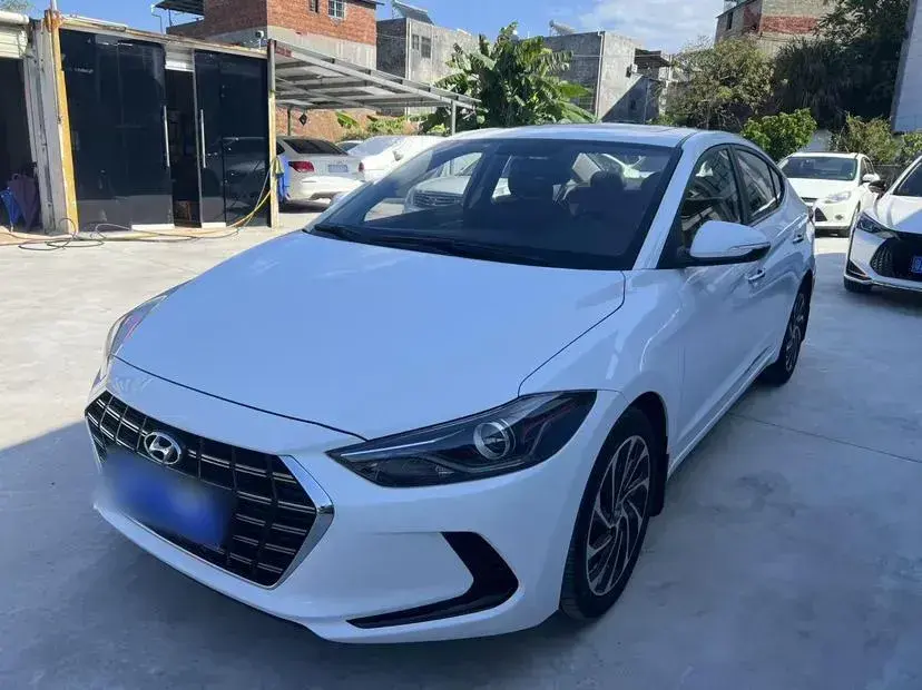 2020 Hyundai Elantra 1.5L 115HP L4 CVT