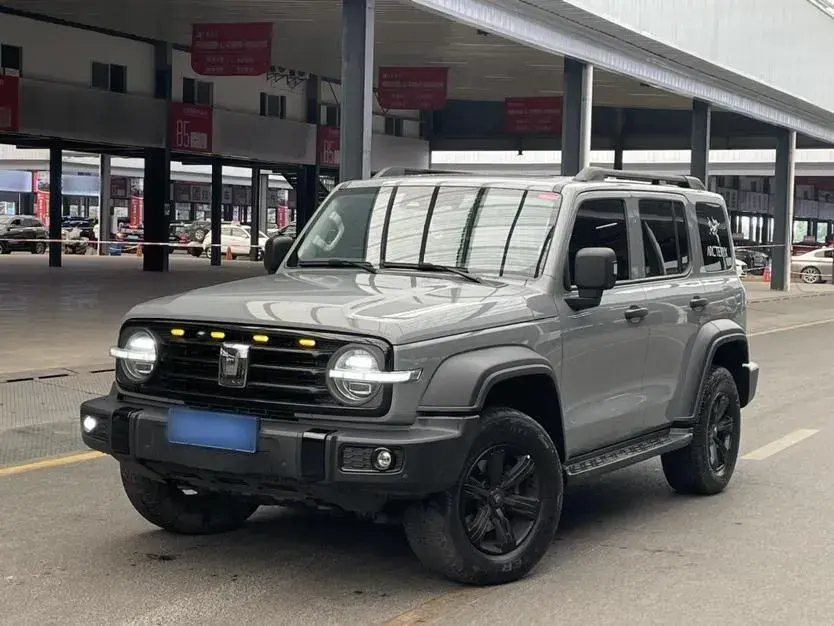 2021 Tank 300 2.0T 227HP L4 8AT