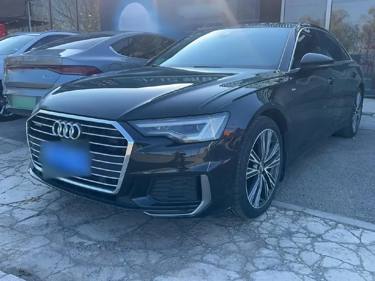 2021 Audi A6L 2.0T 224HP L4 7DCT