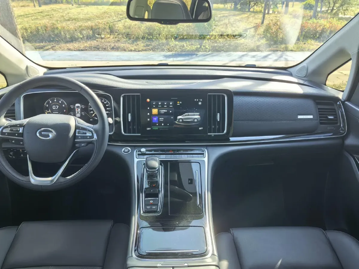 2021 GAC Trumpchi M8 2.0T 252HP L4 8AT,autocango,china used car exporter,china ev exporter,chinese used car exporter,chinese used ev exporter