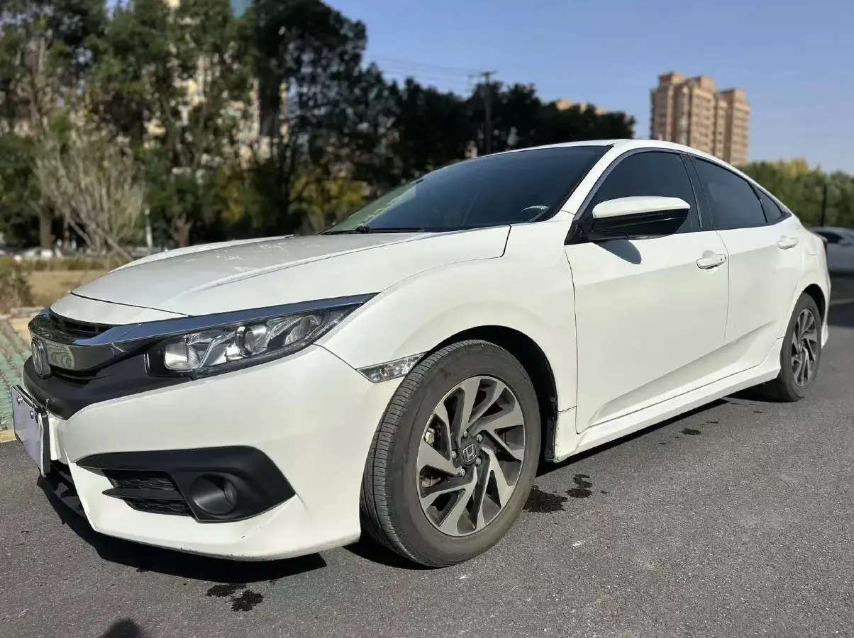 2016 Honda Civic 1.5T 177HP L4 CVT