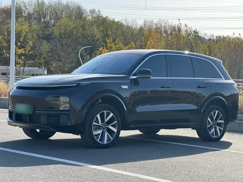 2023 Li L8 Range Extended 154HP REEV 40.9KWH