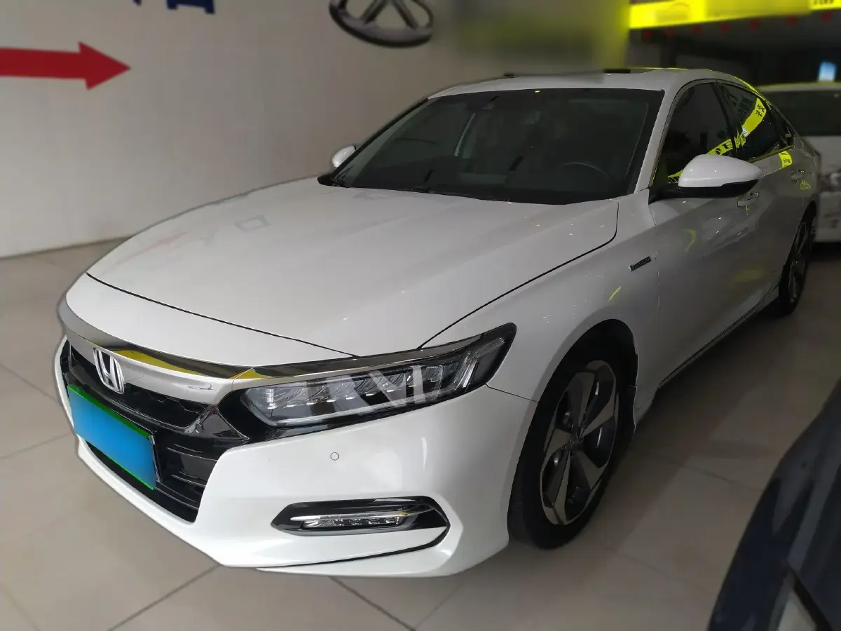 2018 Honda Accord 2.0L 146HP L4 E-CVT Hybrid