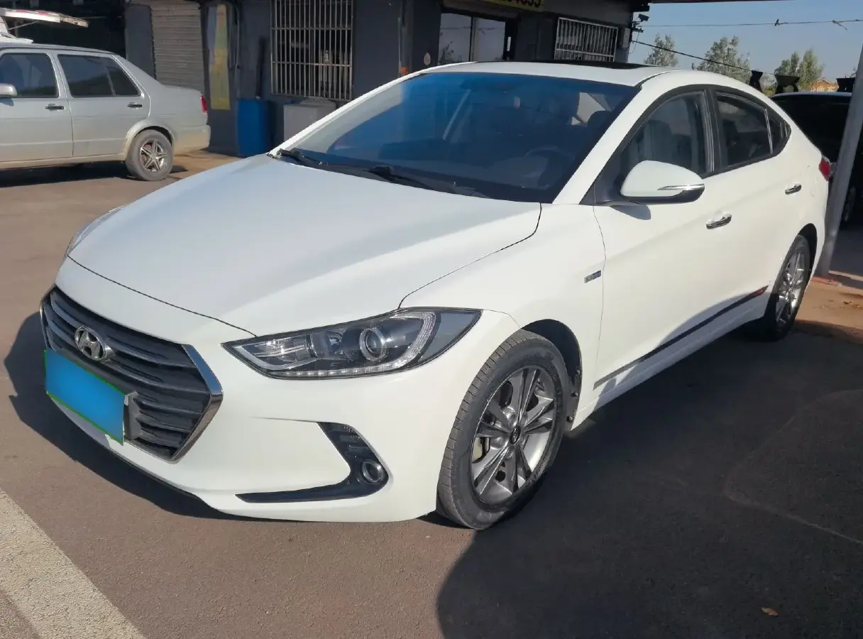 2016 Hyundai Elantra 1.4T 130HP L4 7DCT