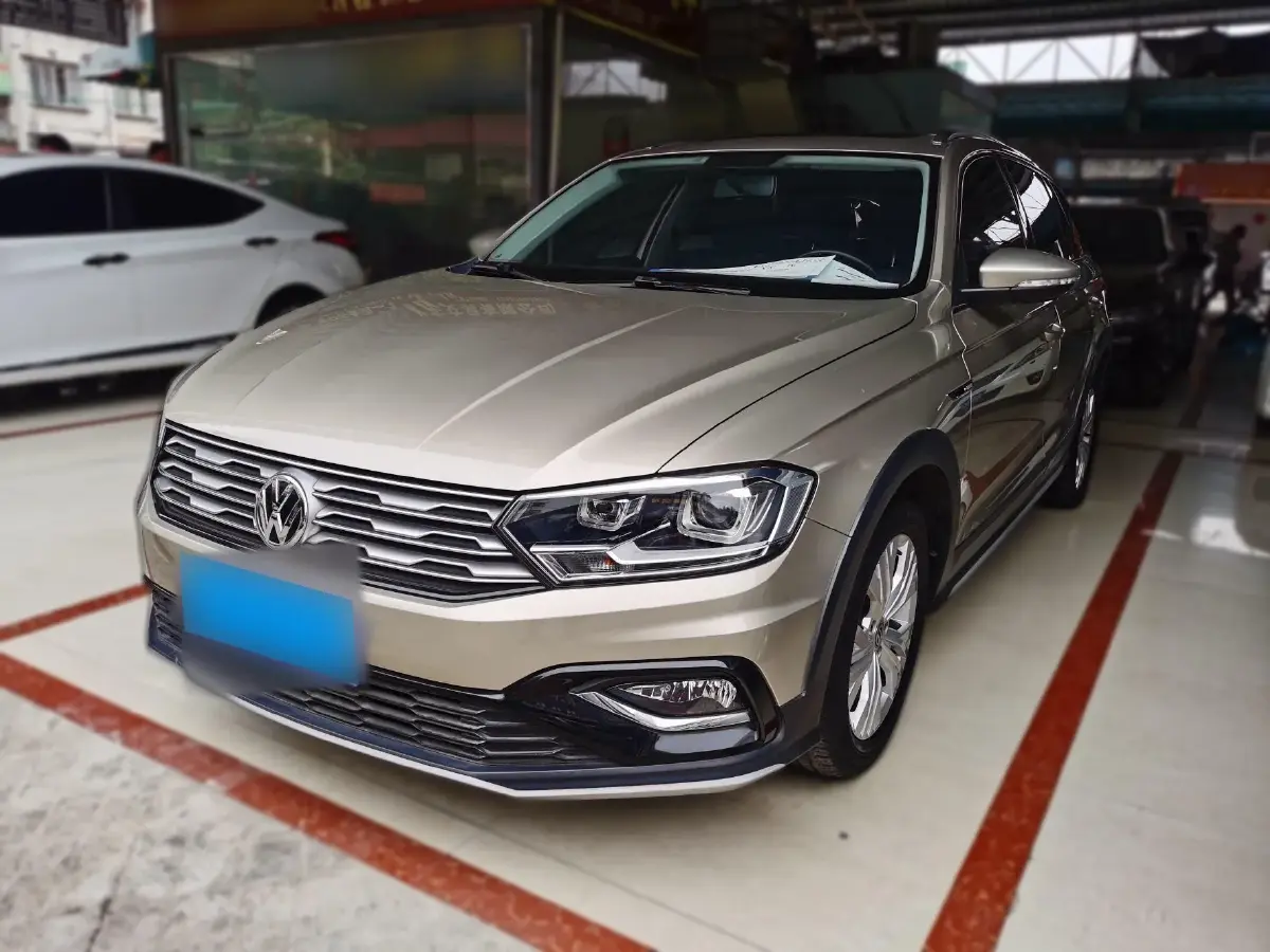 2018 Volkswagen C-Trek 1.4T 131HP L4 7DCT