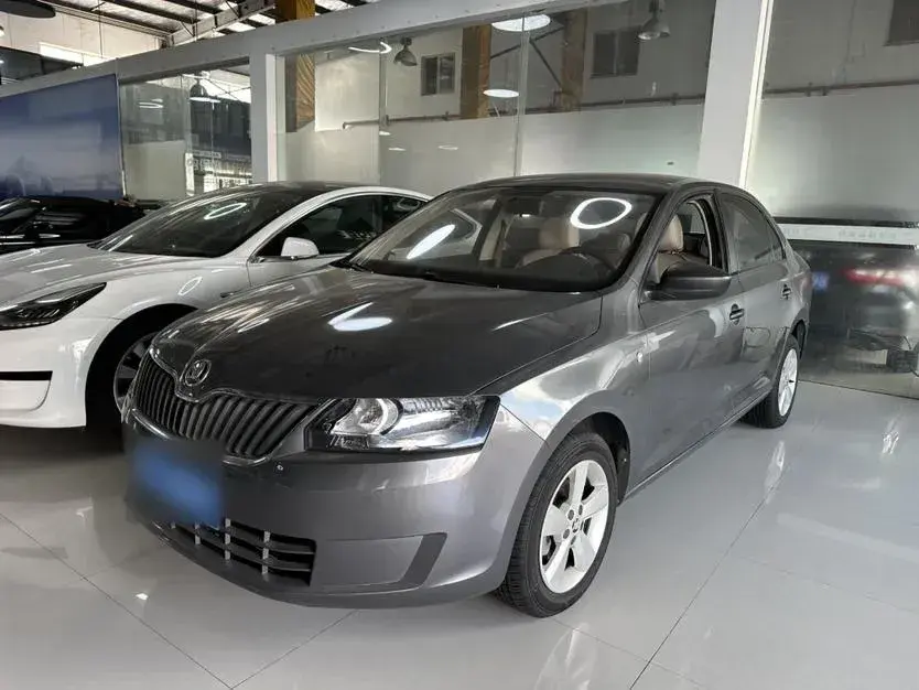 2016 Skoda Rapid 1.6L 110HP L4 6AT