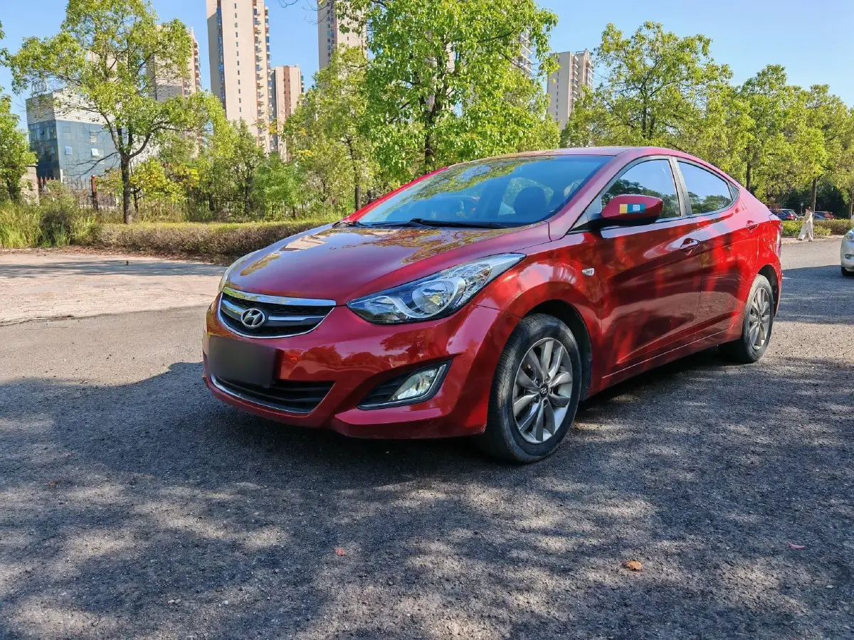 2015 Hyundai Elantra 1.6L 128HP L4 6AT