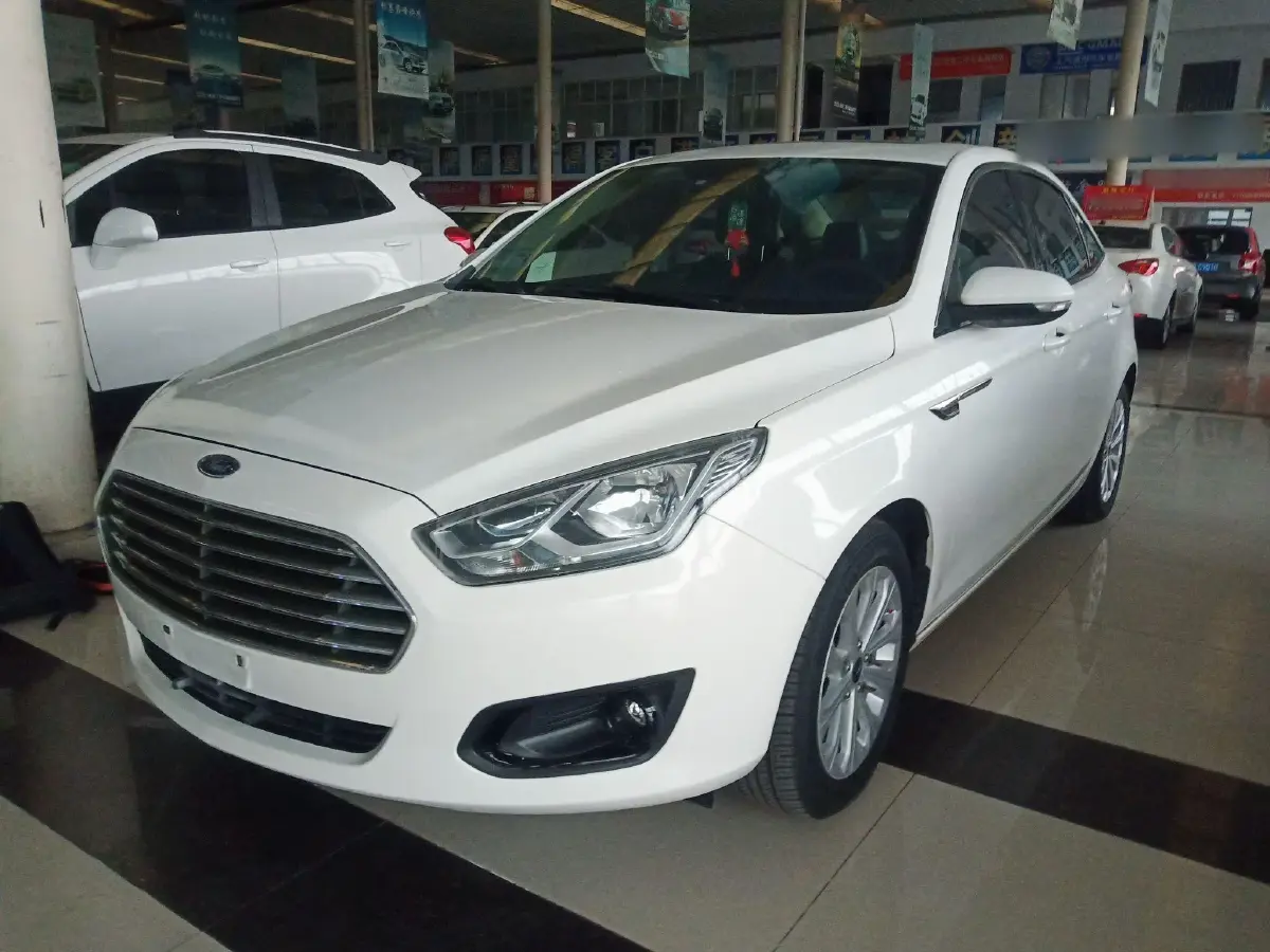 2017 Ford Escort 1.5L 113HP L4 6AT