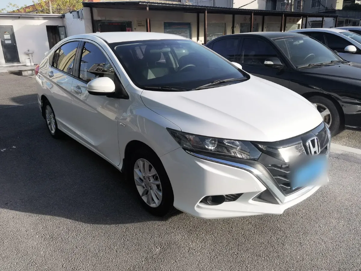 2017 Honda Gienia 1.5L 131HP L4 CVT,autocango,china used car exporter,china ev exporter,chinese used car exporter,chinese used ev exporter