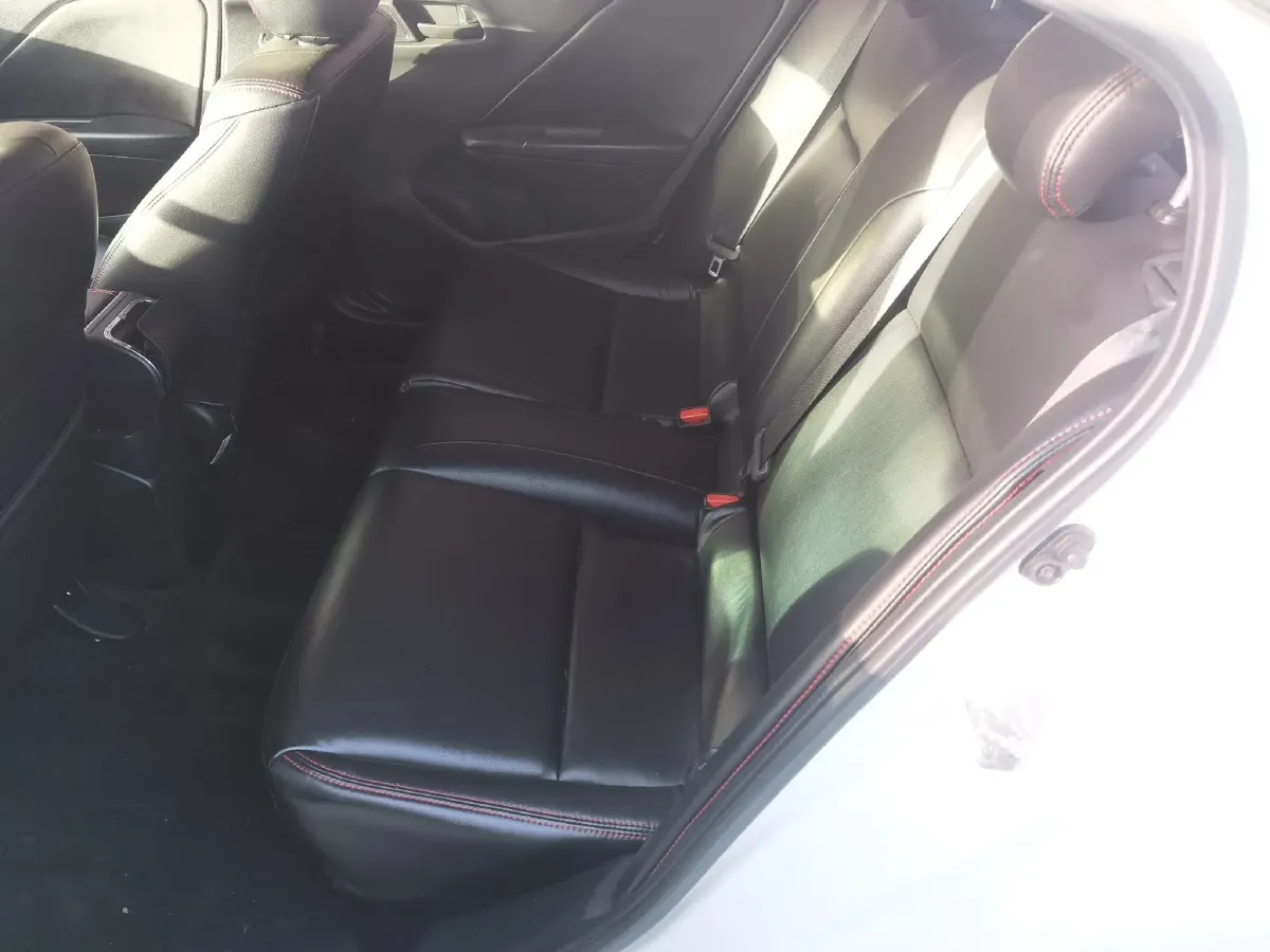 2017 Honda Gienia 1.5L 131HP L4 CVT,autocango,china used car exporter,china ev exporter,chinese used car exporter,chinese used ev exporter