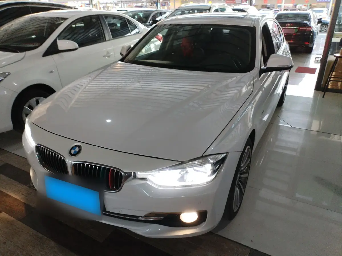 2018 BMW 3 Series 2.0T 184HP L4 8AT