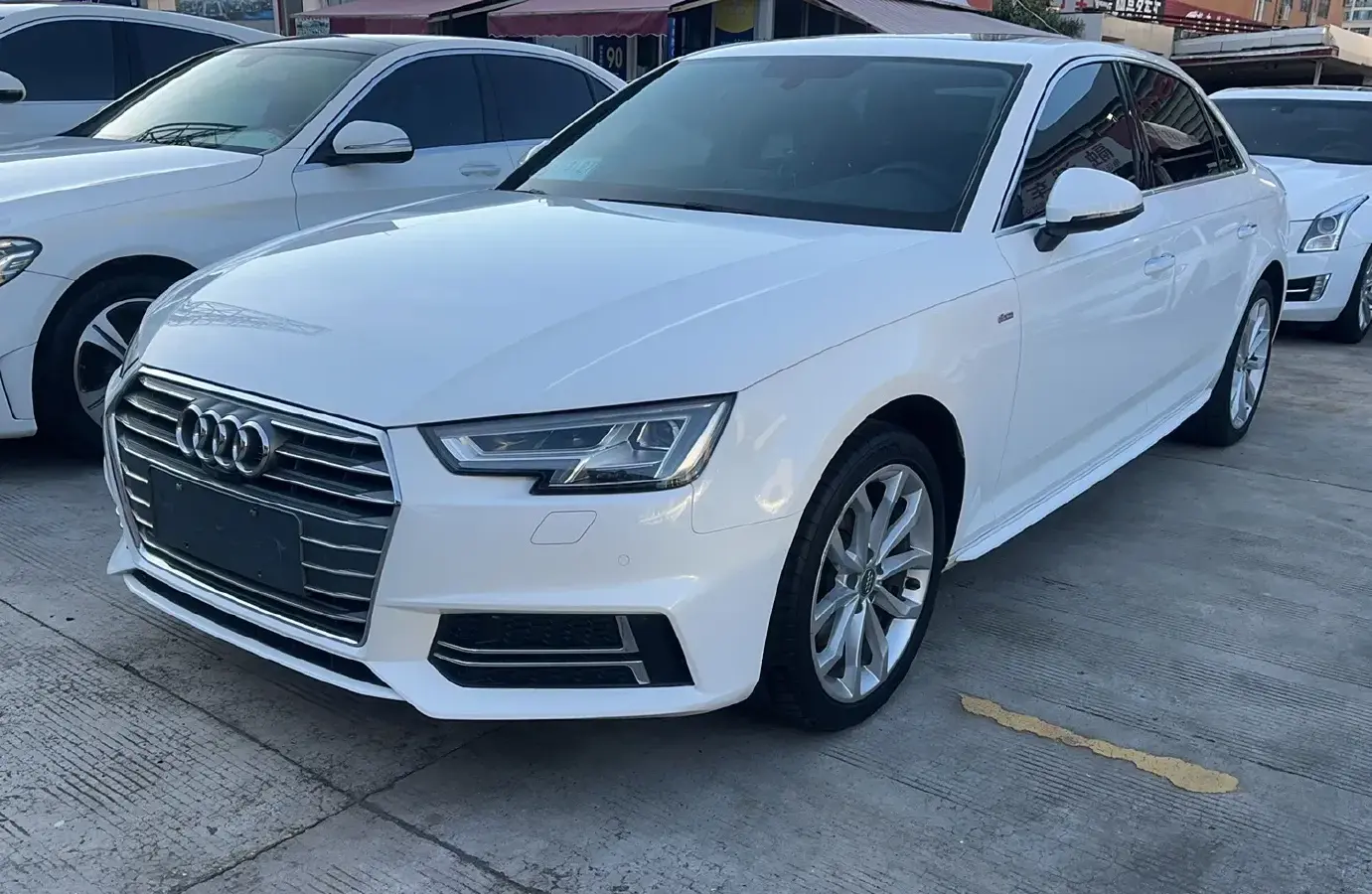 2018 Audi A4L 2.0T 190HP L4 7DCT