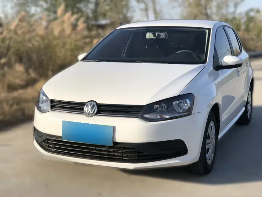 2014 Volkswagen Polo 1.4L 90HP L4 5MT
