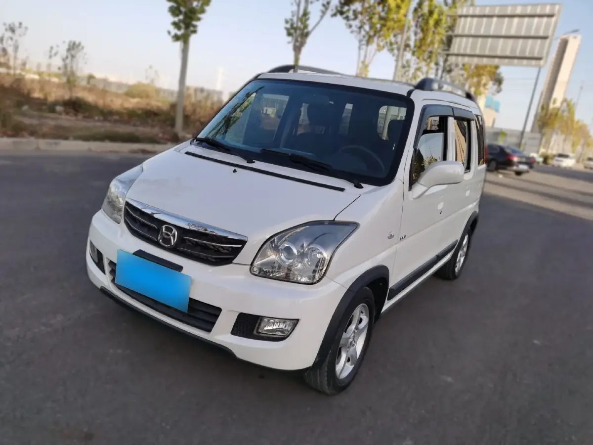 2016 Suzuki Wagon R X5 1.4L 97HP L4 5MT