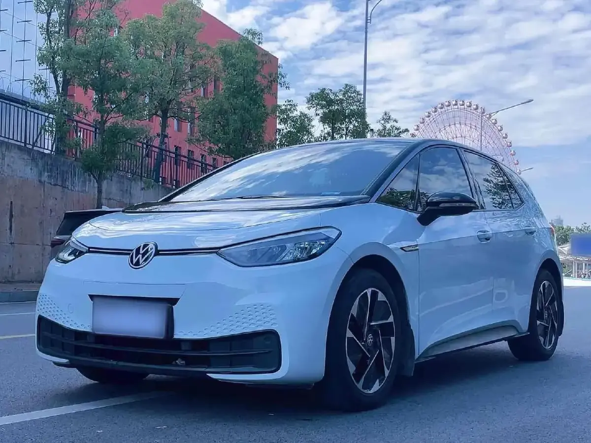 2023 Volkswagen ID.3 BEV 52.8KWH
