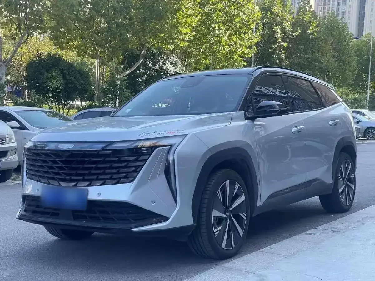 2023 Geely StarRay 1.5T 181HP L4 7DCT