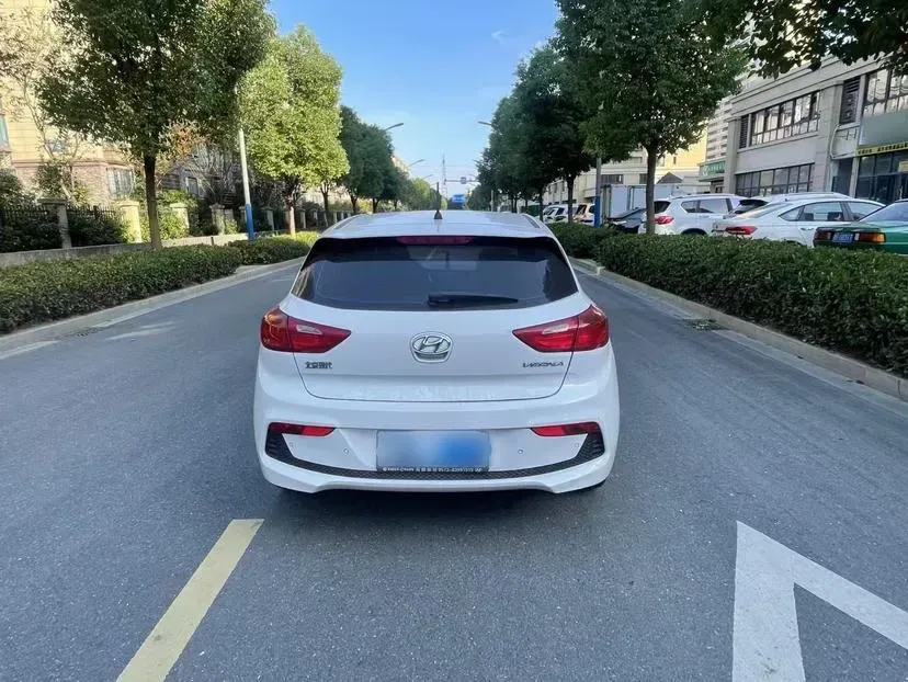 2017 Hyundai Verna RV 1.4L 100HP L4 6AT,autocango,china used car exporter,china ev exporter,chinese used car exporter,chinese used ev exporter