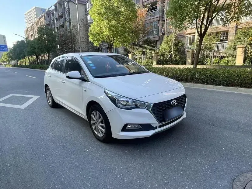 2017 Hyundai Verna RV 1.4L 100HP L4 6AT,autocango,china used car exporter,china ev exporter,chinese used car exporter,chinese used ev exporter