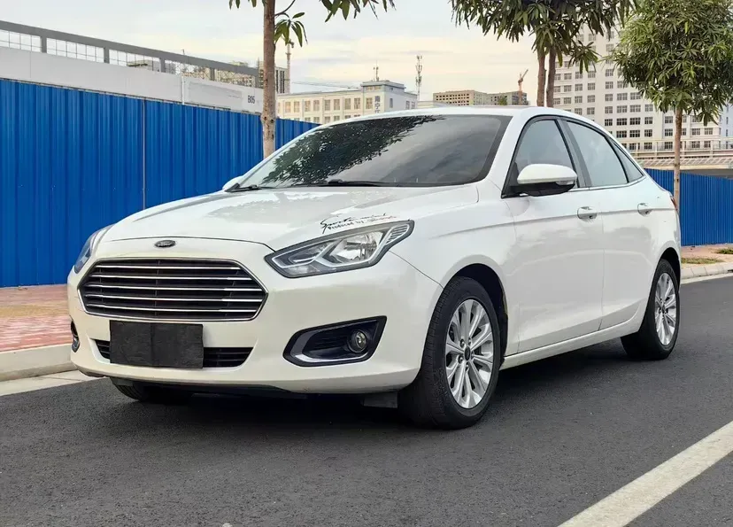 2015 Ford Escort 1.5L 113HP L4 6AT,autocango,china used car exporter,china ev exporter,chinese used car exporter,chinese used ev exporter