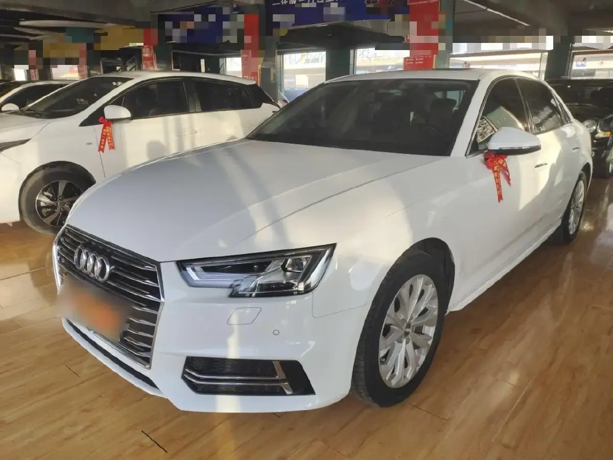 2019 Audi A4L 2.0T 190HP L4 7DCT