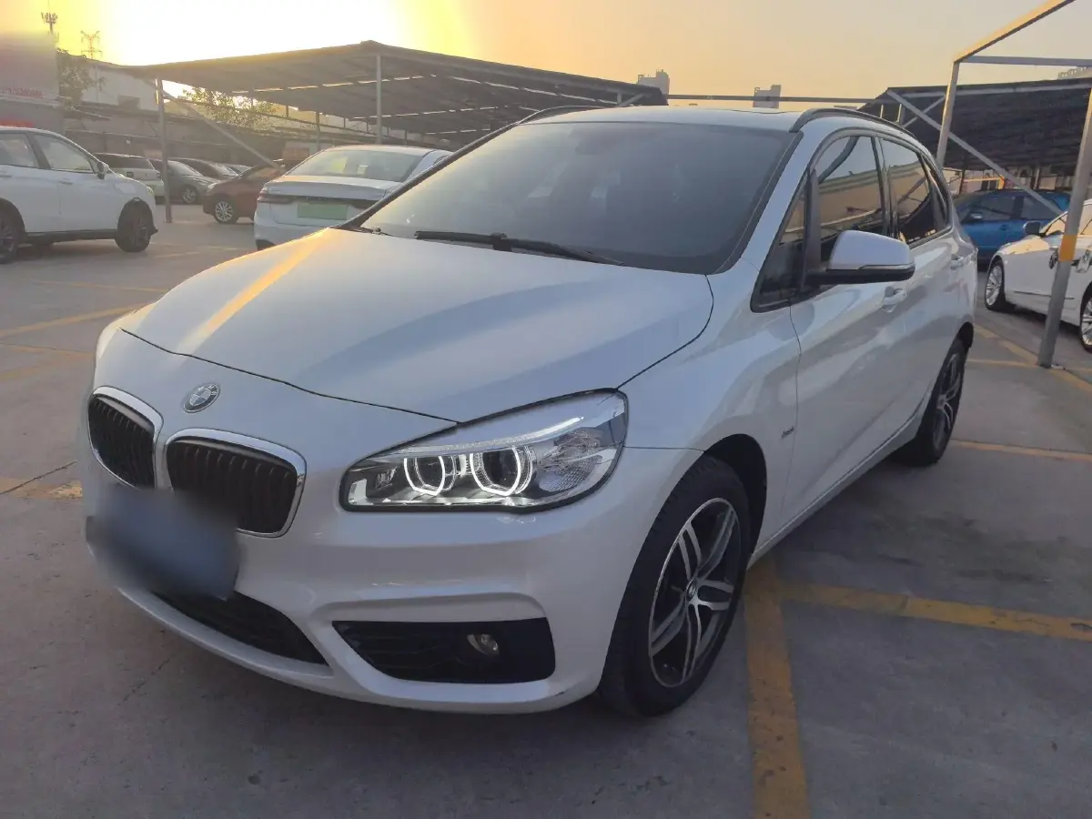 2016 BMW 2 Series Wagon 1.5T 136HP L3 6AT
