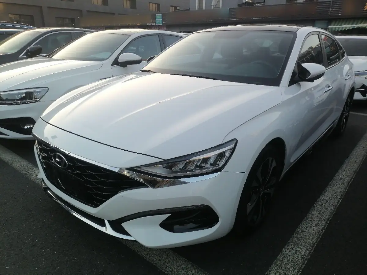 2021 Hyundai La Festa 1.6T 190HP L4 7DCT