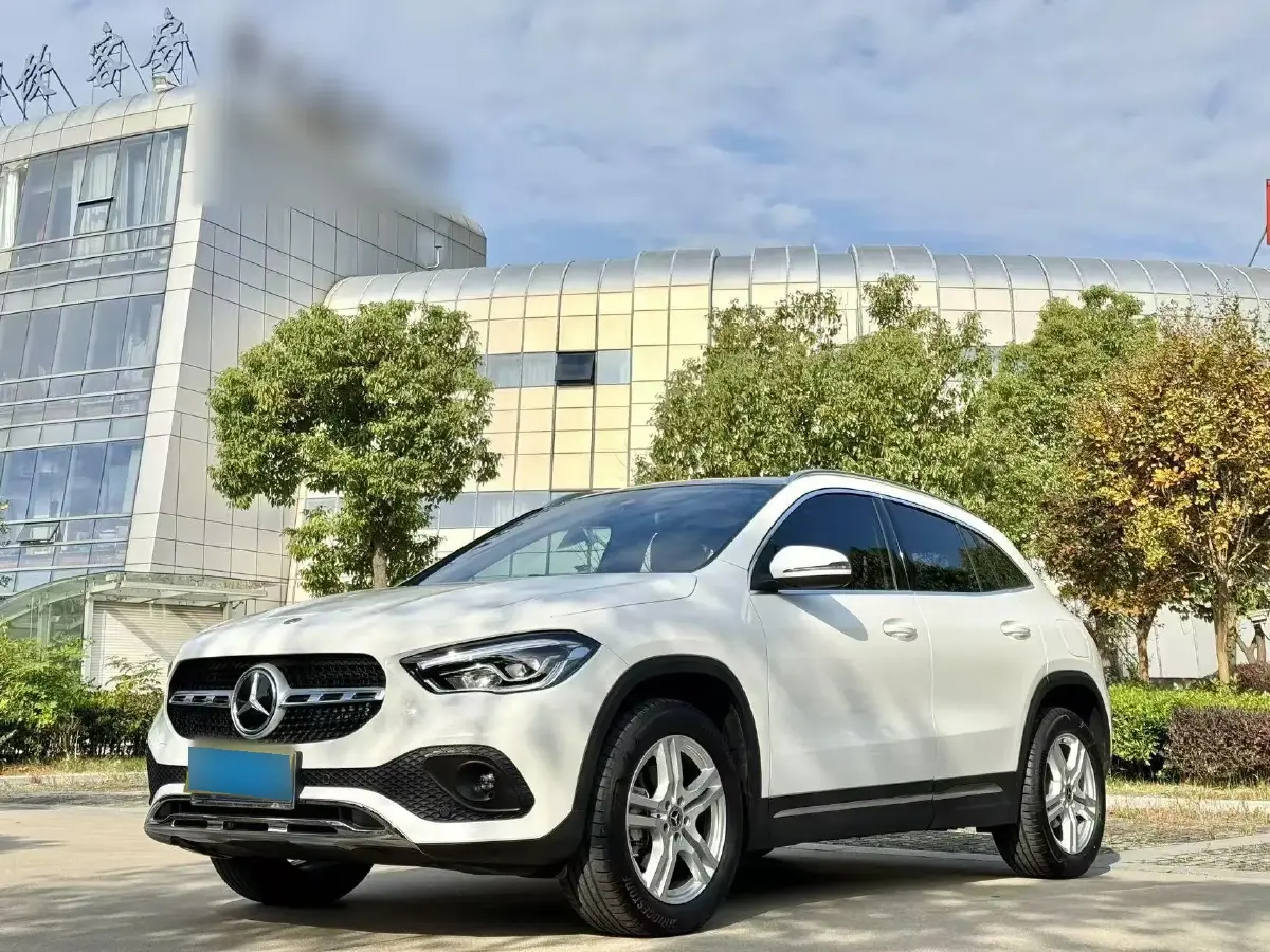 2022 Mercedes-Benz GLA Class 1.3T 163HP L4 7DCT