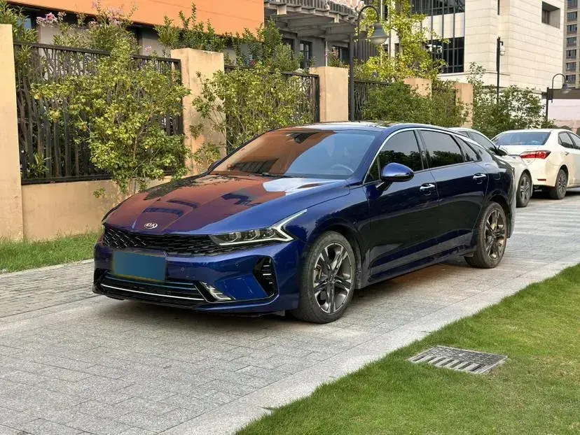 2020 Kia K5 2.0T 240HP L4 8AT