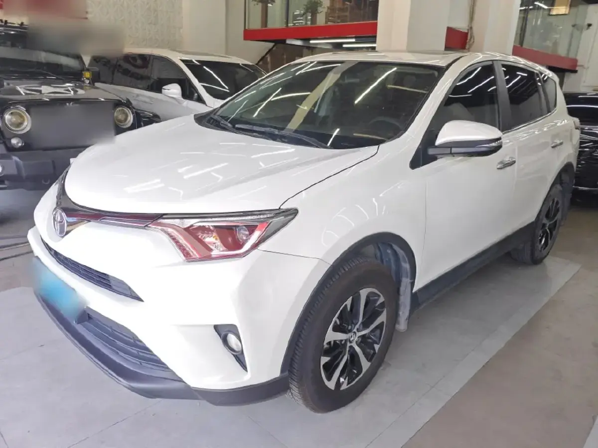 2019 Toyota RAV4 2.0L 151HP L4 CVT