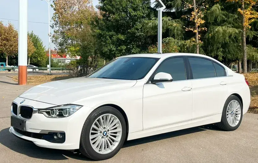 2018 BMW 3 Series 2.0T 184HP L4 8AT