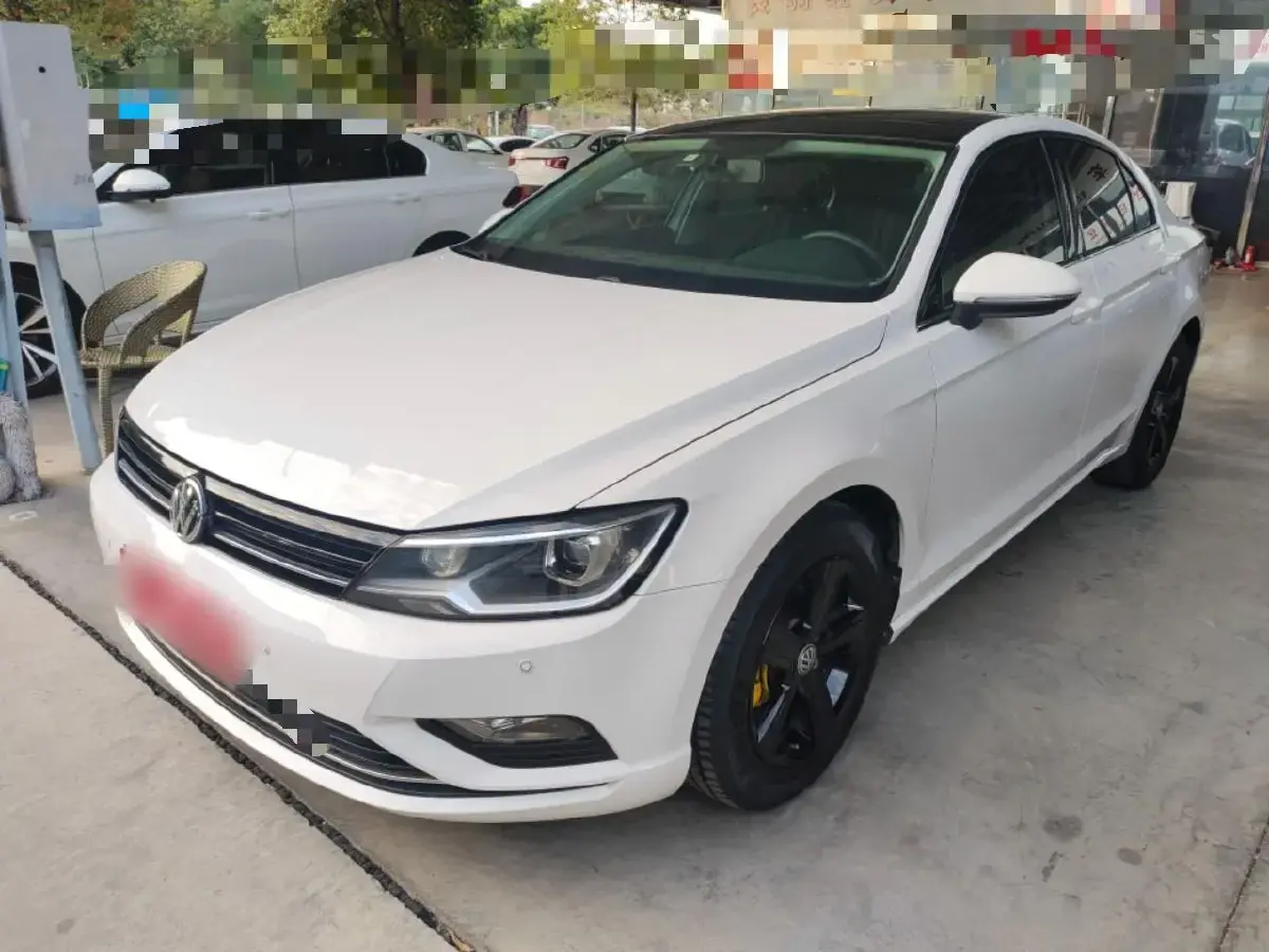 2015 Volkswagen Lamando 1.4T 131HP L4 7DCT