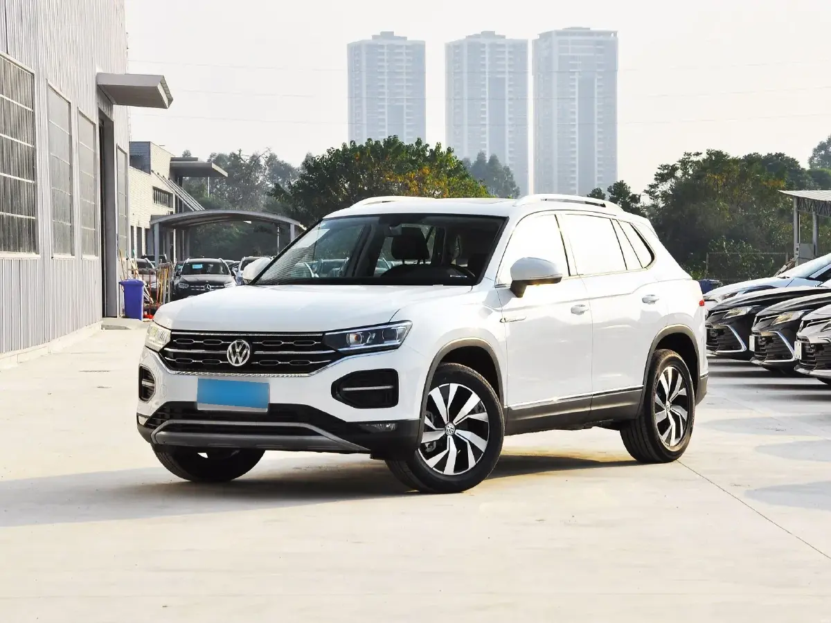 2022 Volkswagen Tayron 2.0T 220HP L4 7DCT