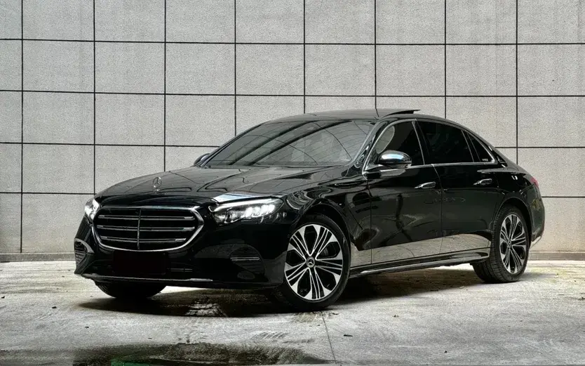 2024 Mercedes-Benz E Class 2.0T 204HP L4 9AT PHEV 25.4KWH