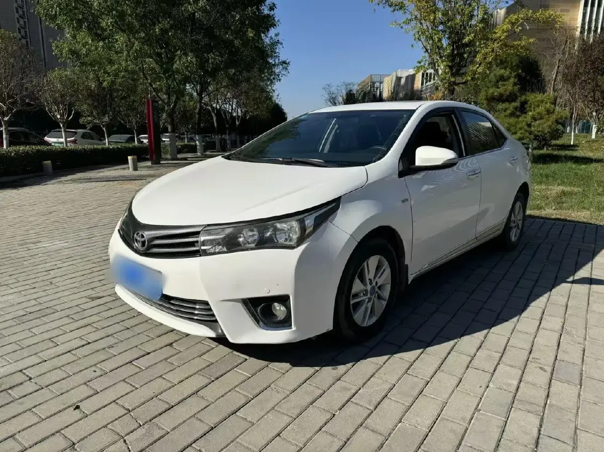 2014 Toyota Corolla 1.6L 122HP L4 CVT