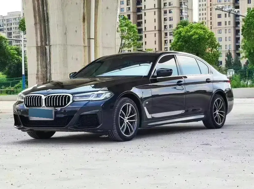 2021 BMW 5 Series 2.0T 184HP L4 8AT