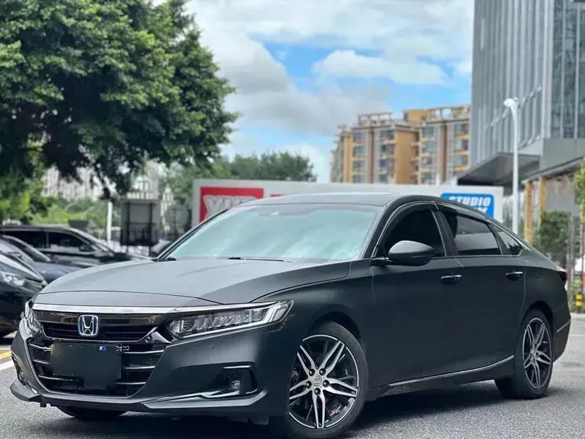 2022 Honda Accord 2.0L 146HP L4 E-CVT Hybrid