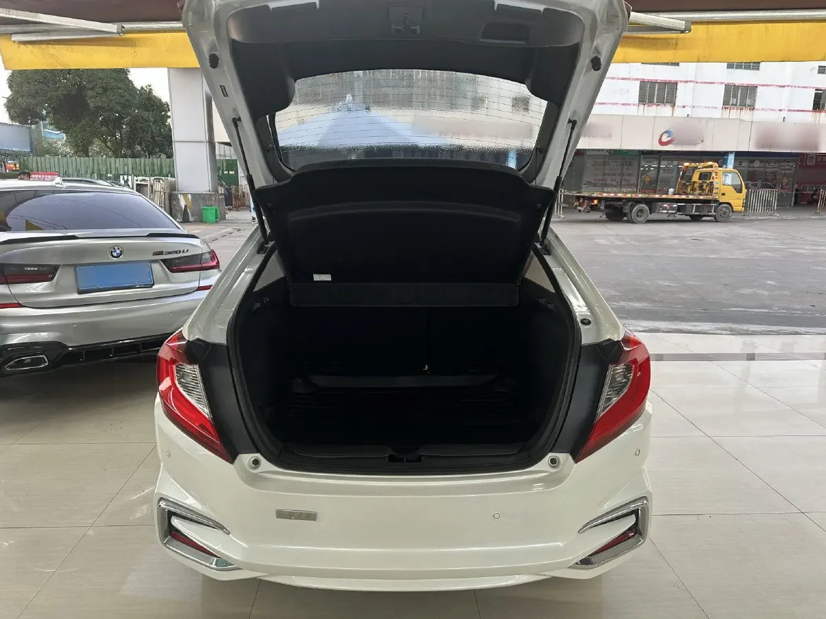 2017 Honda Gienia 1.5L 131HP L4 CVT,autocango,china used car exporter,china ev exporter,chinese used car exporter,chinese used ev exporter