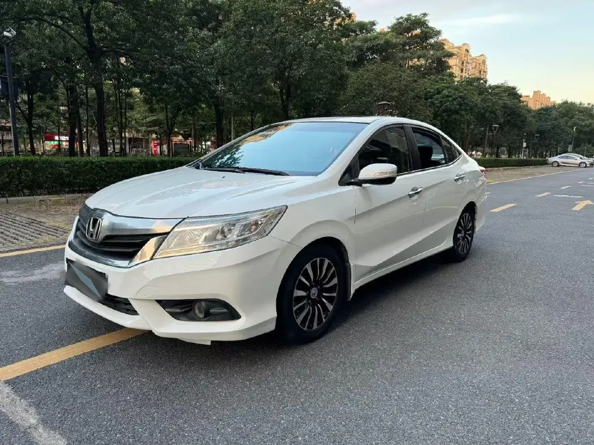 2013 Honda Crider 1.8L 139HP L4 5AT