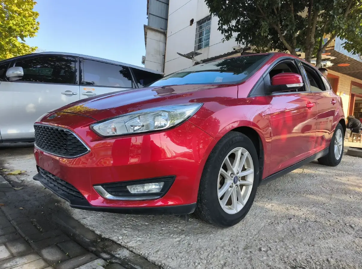 2017 Ford Focus 1.6L 125HP L4 6DCT