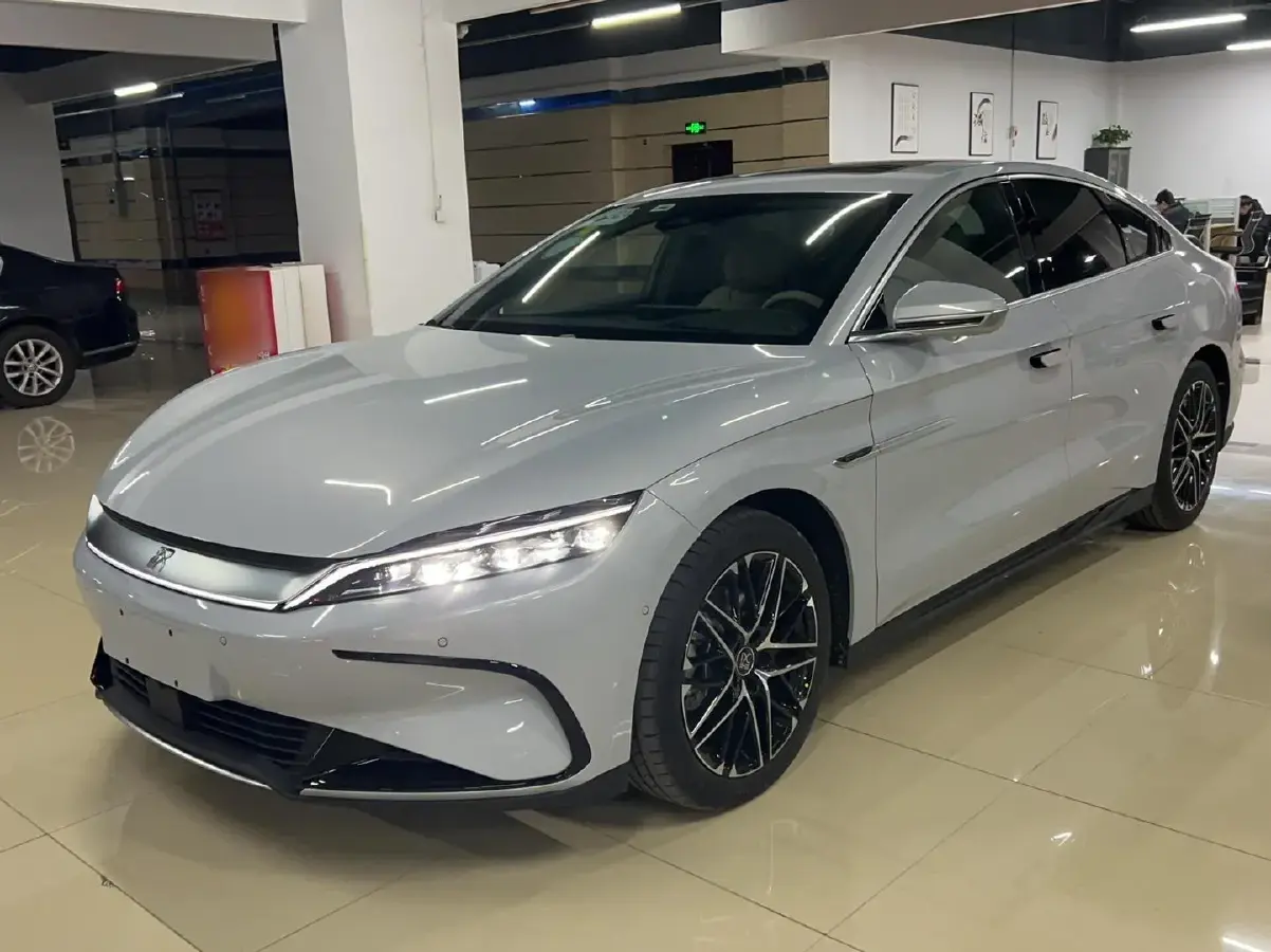 2025 BYD Han BEV 72KWH