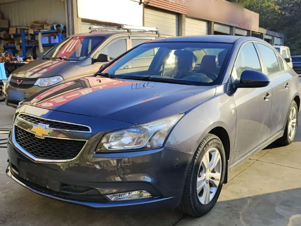 2015 Chevrolet Cruze 1.5L 113HP L4 6AT