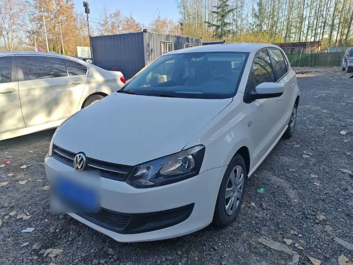 2013 Volkswagen Polo 1.4L 86HP L4 5MT